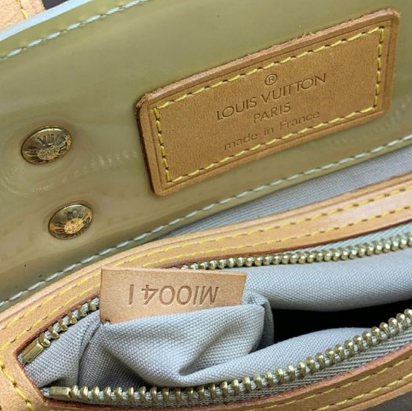 Louis Vuitton Reade ⛔NO LONGER AVAILABLE ⛔ - Picture 13 of 16